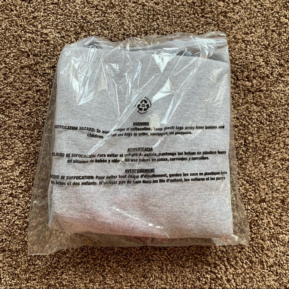 NEW Ariana Grande NTLTC Crewneck - Picture 13 of 13